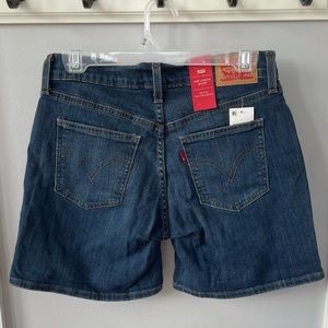 levi’s dark wash